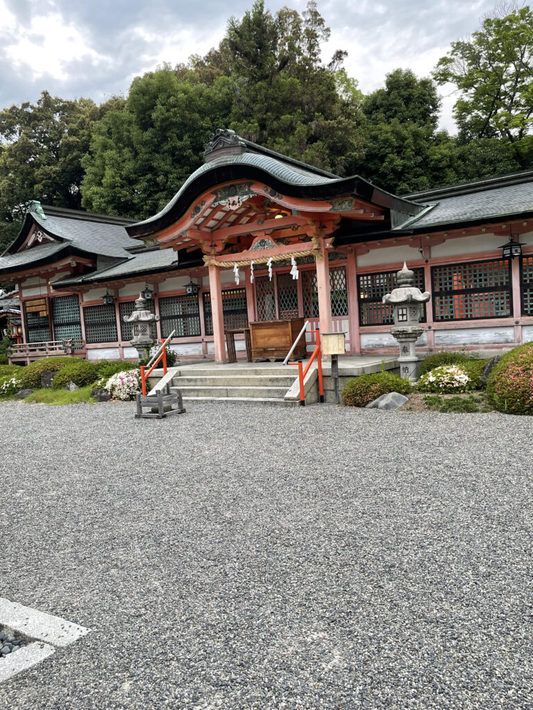 本殿・拝殿